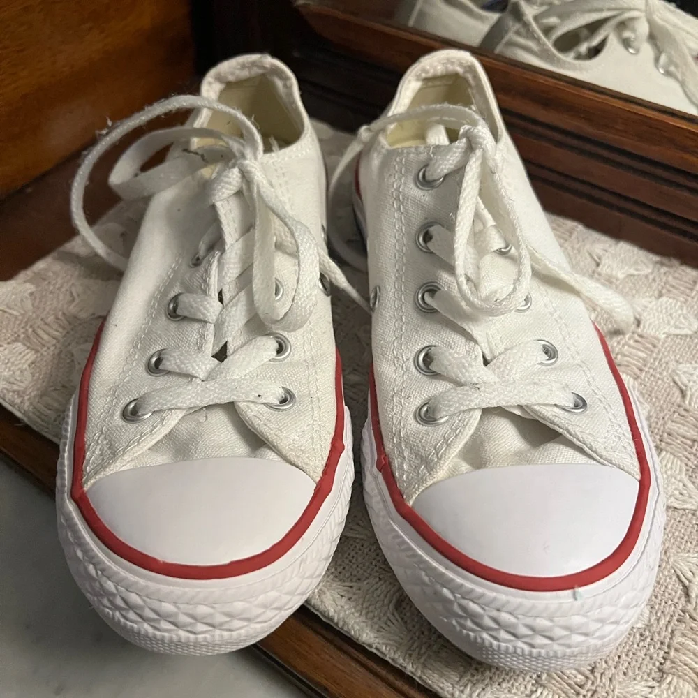 CONVERSE Classic Chuck Taylor All Star Casual Sneakers Red White Blue Kid's Sz 1